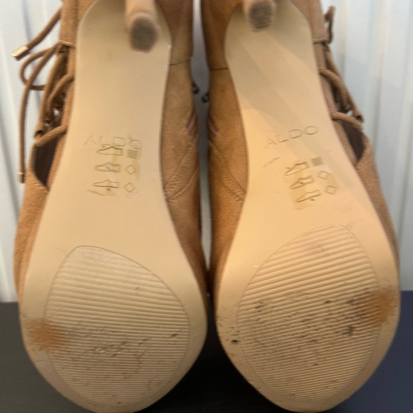 Aldo Peep Toe Faux Caramel Suede Ankle 3.5" High Stiletto Booties Size 8.5 - Picture 5 of 8